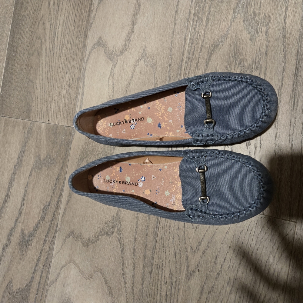 Lucky Brand Women's Gray Loafers. Worn Only Once In Great Condition. Size 8M